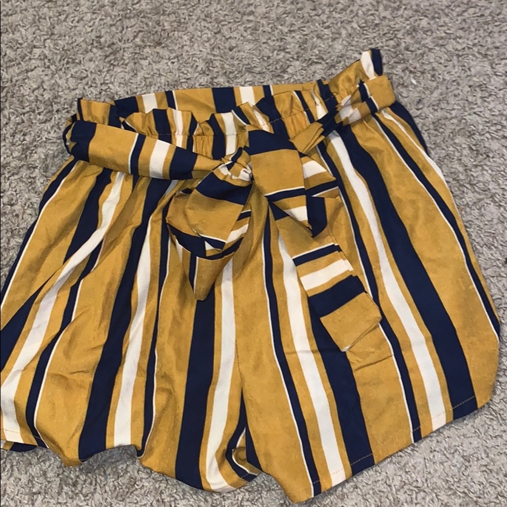 Shorts - Picture 2 of 2